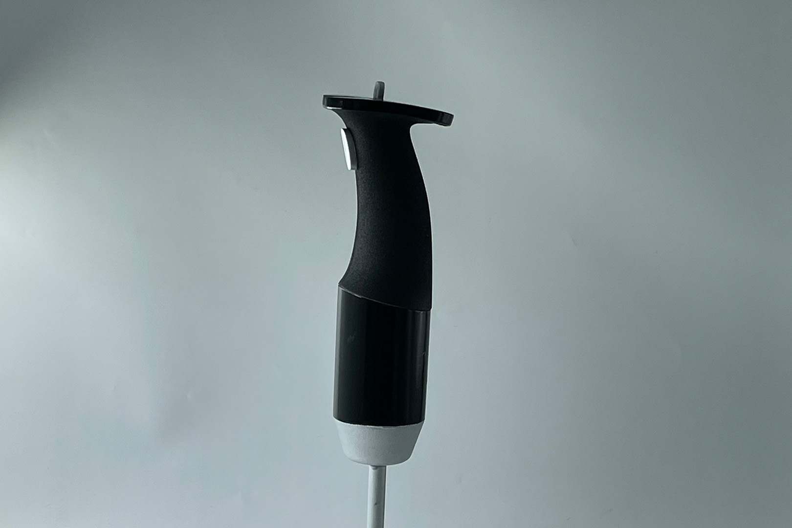 Physical model of immersion blender from the side